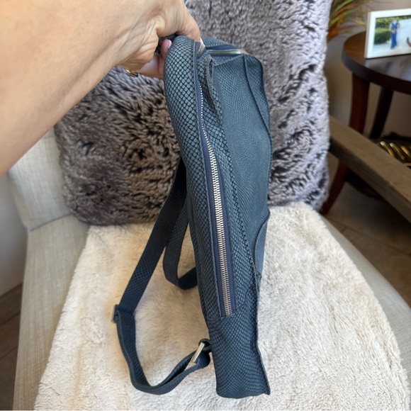 Hammitt Blue Snakeskin Leather Backpack Bag - Picture 7 of 12